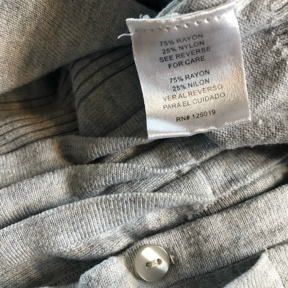 Jospeh A. light grey ruffle buttoned down Sweater size Petite Large - Picture 7 of 8